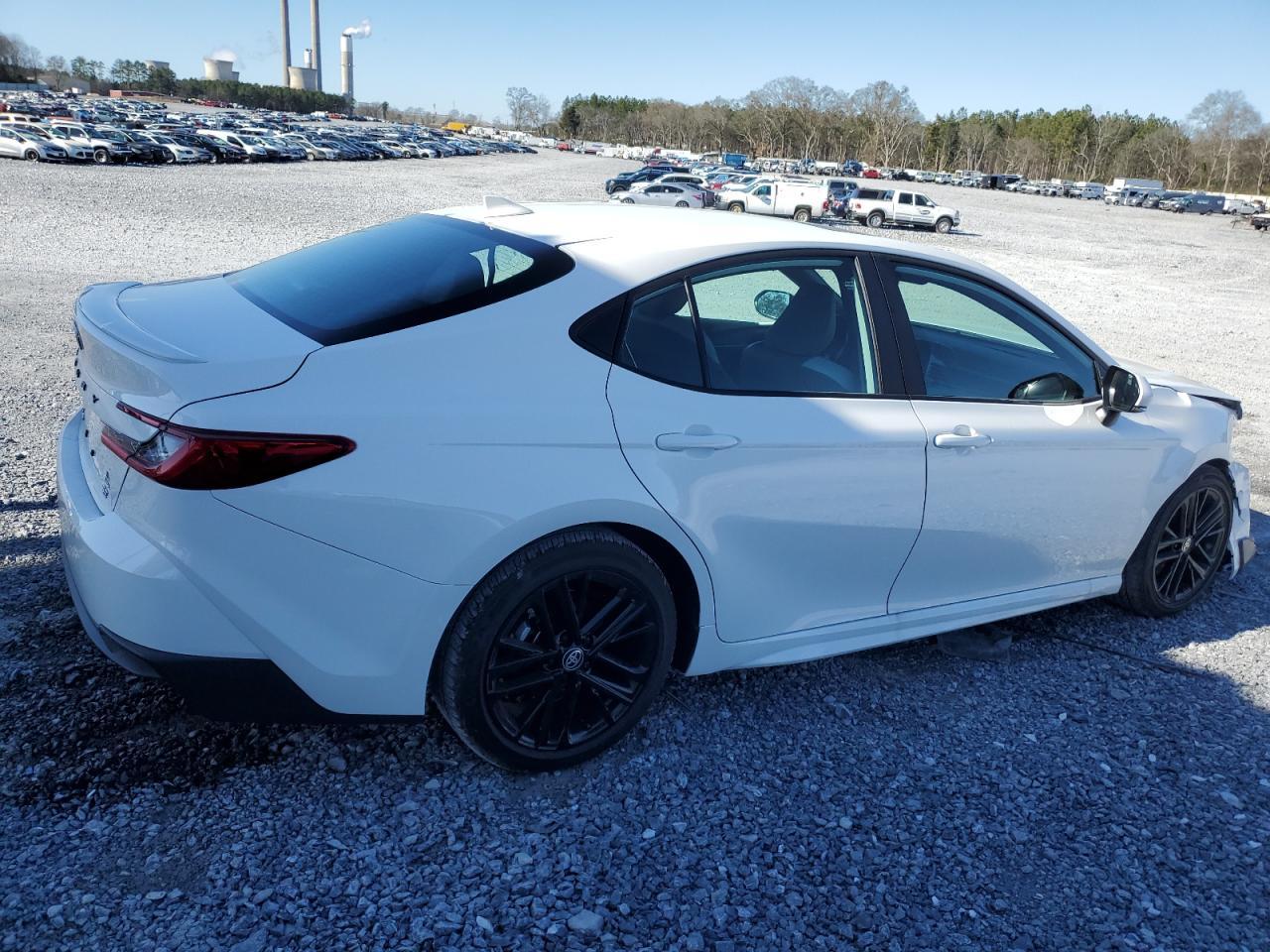 2025 TOYOTA CAMRY XSE - Фото 3