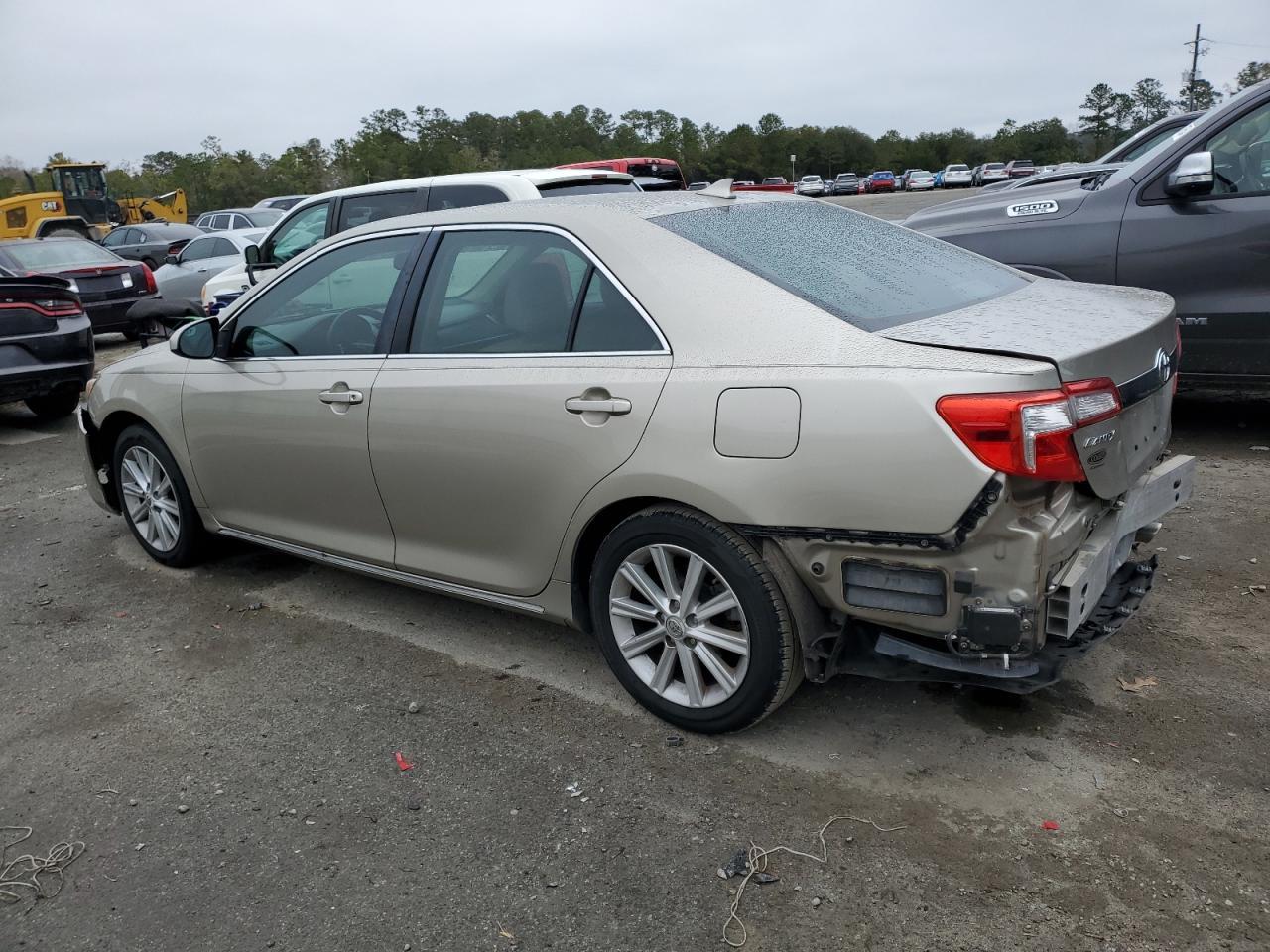 2013 TOYOTA CAMRY L - Image 2