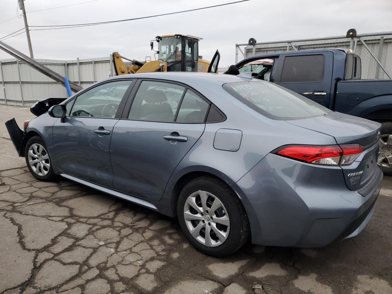 2022 TOYOTA COROLLA LE - Фото 2