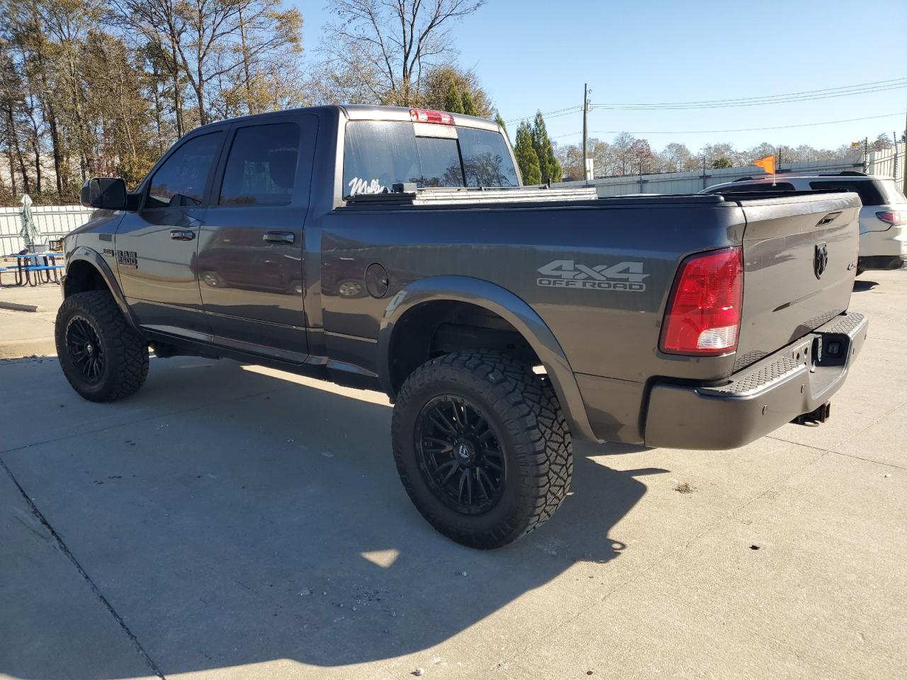 2017 RAM 2500 SLT - Image 2