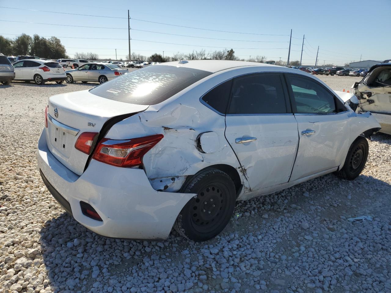2017 NISSAN SENTRA S - Фото 3