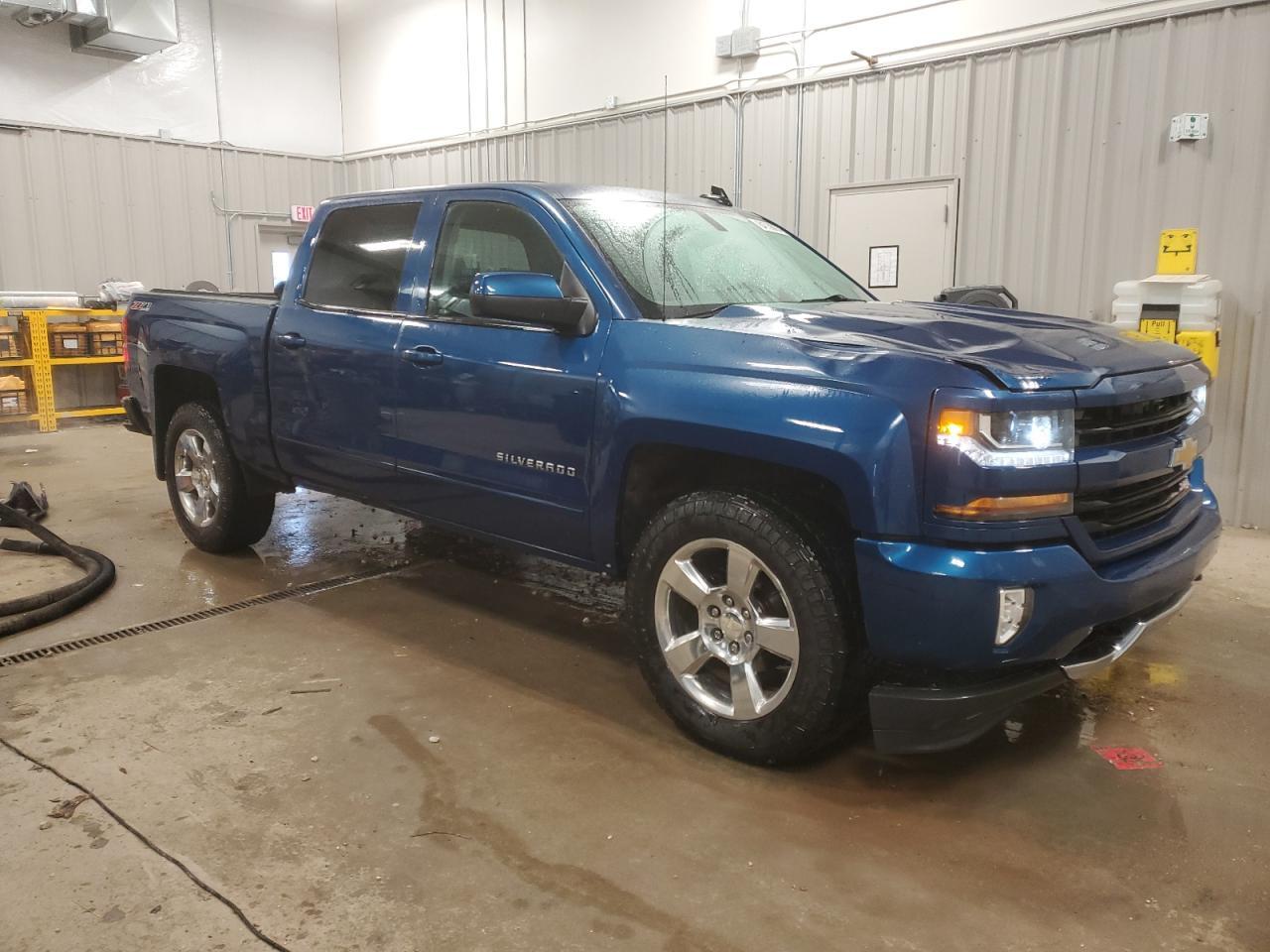 2017 CHEVROLET SILVERADO - Image 4