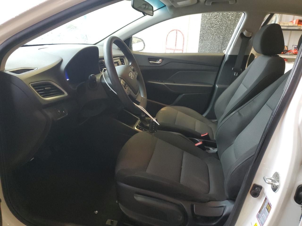 2019 HYUNDAI ACCENT SE - Фото 7
