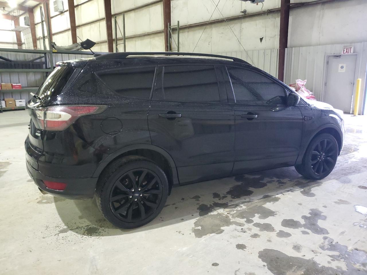 2017 FORD ESCAPE SE - Фото 3