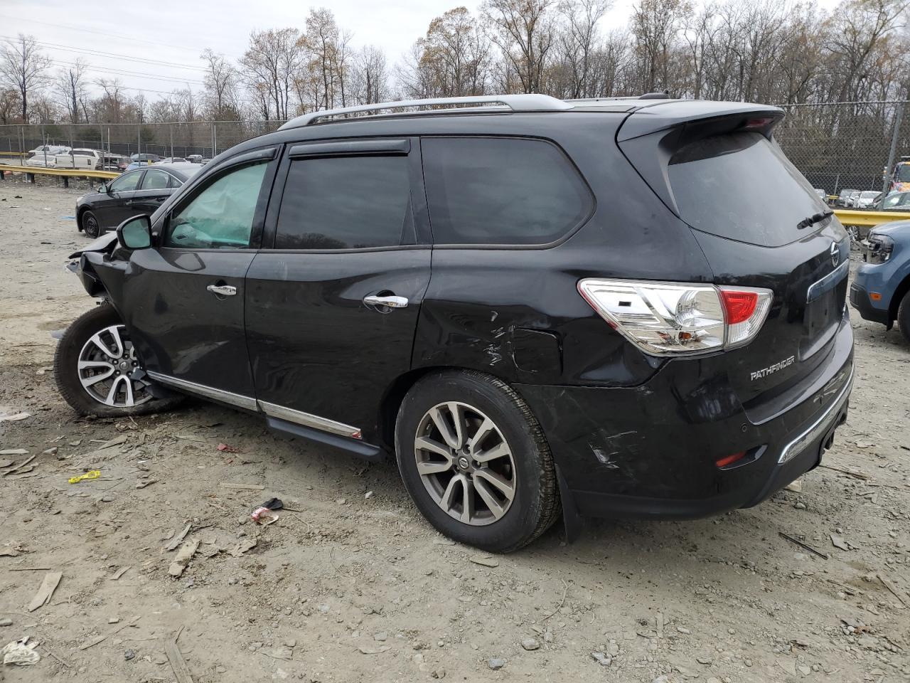 2013 NISSAN PATHFINDER - Фото 2