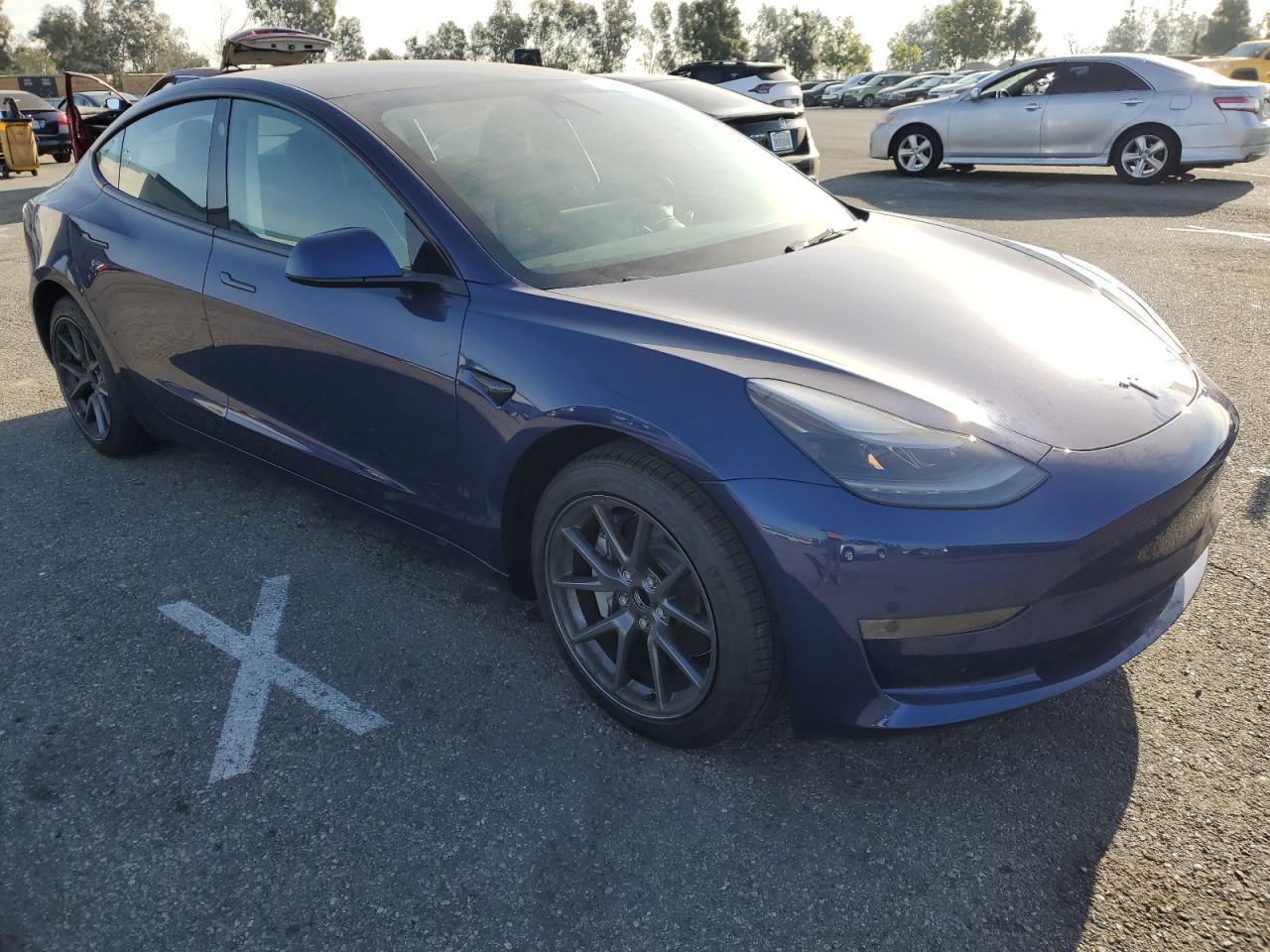 2023 TESLA MODEL 3 - Image 4