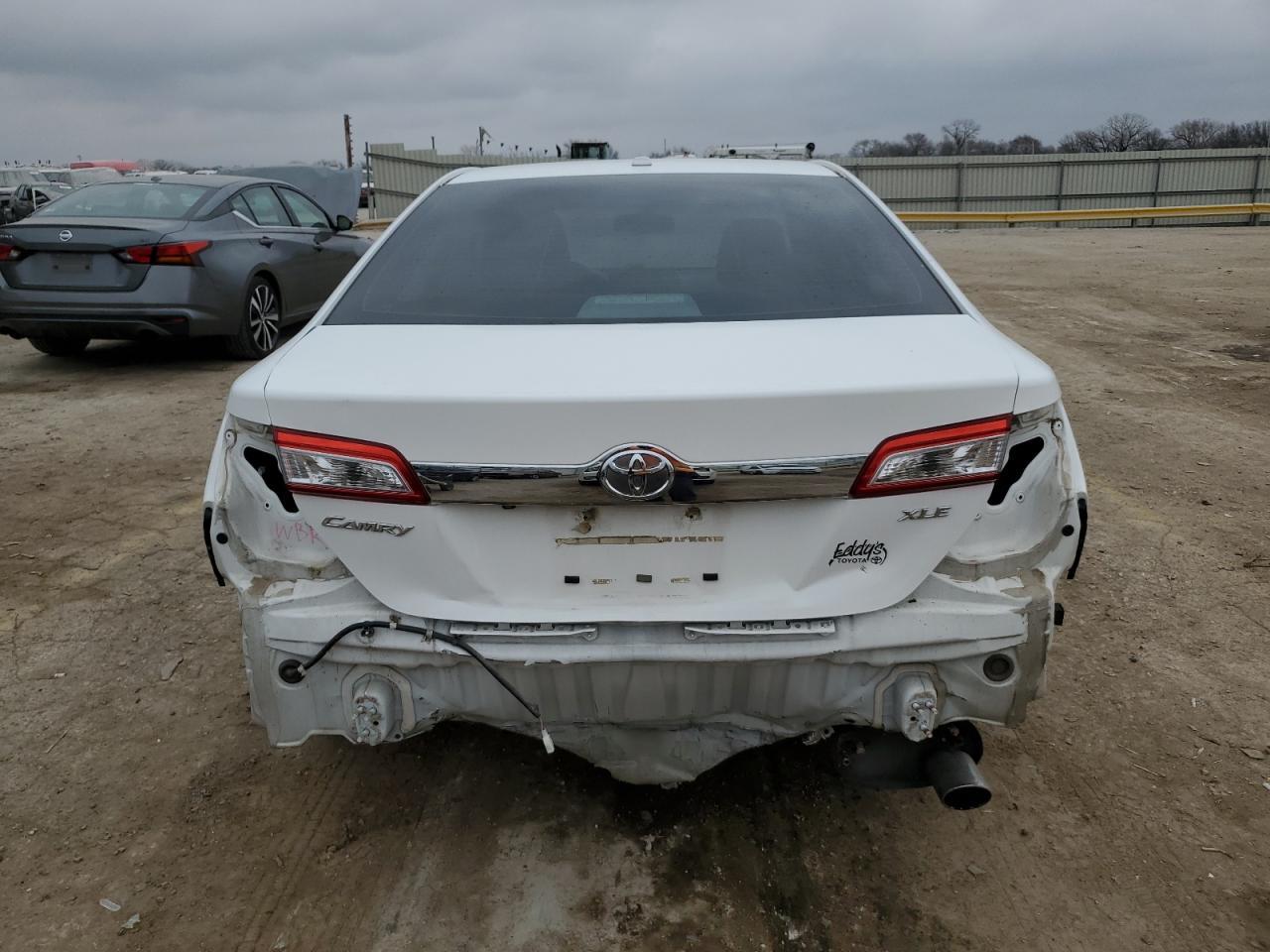 2014 TOYOTA CAMRY L - Фото 6