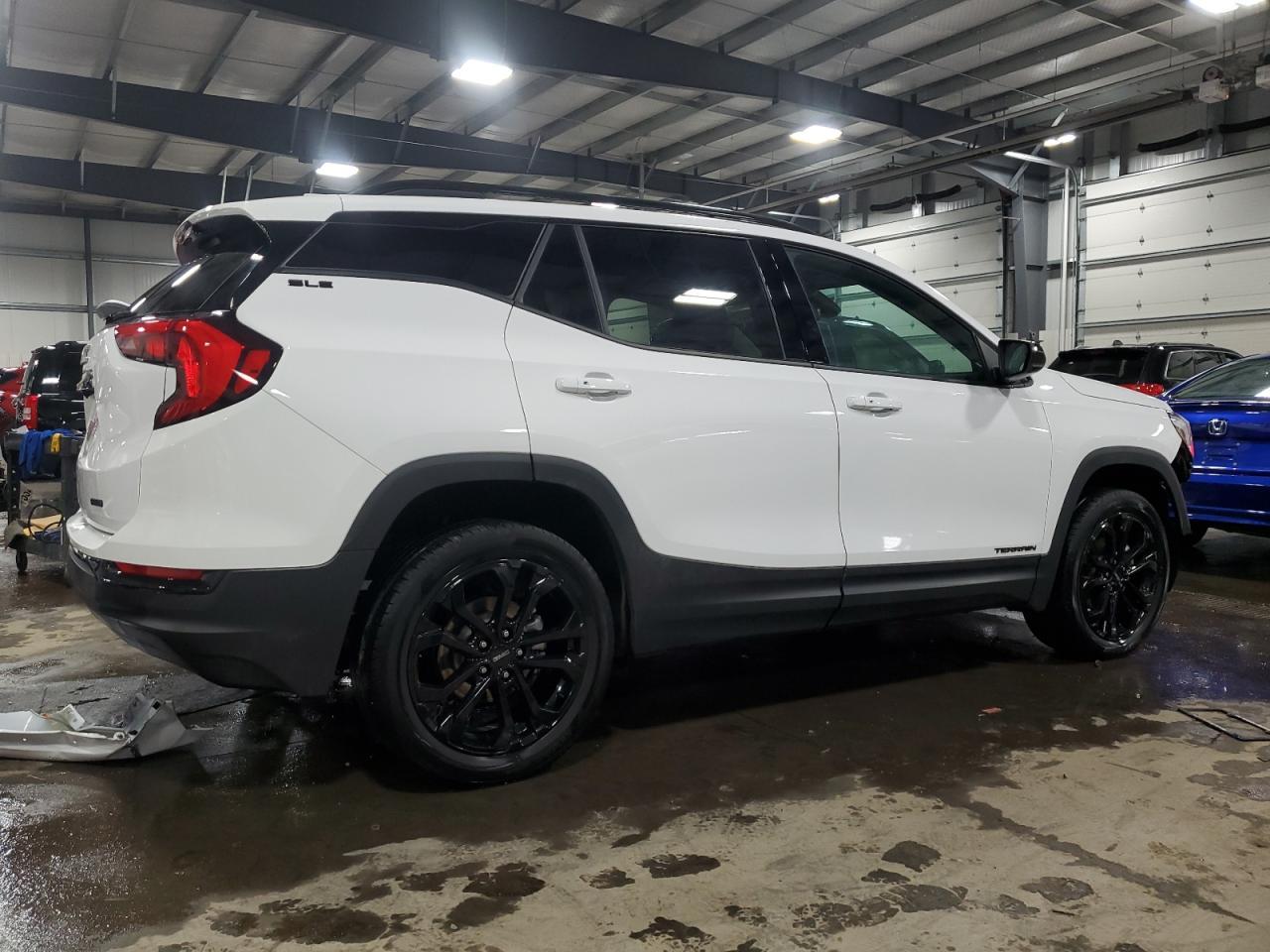 2021 GMC TERRAIN SL - Image 3