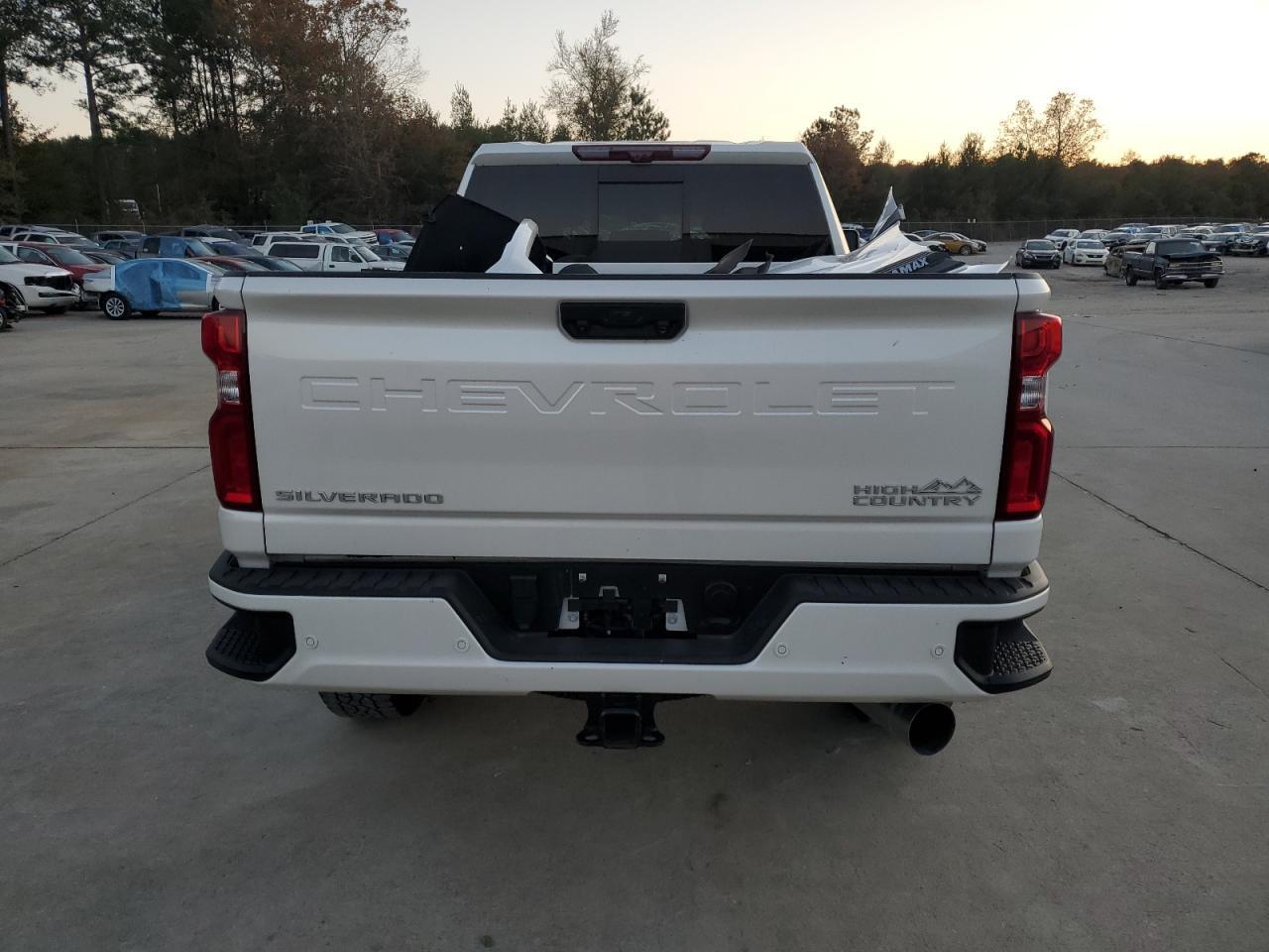 2024 CHEVROLET SILVERADO - Image 6