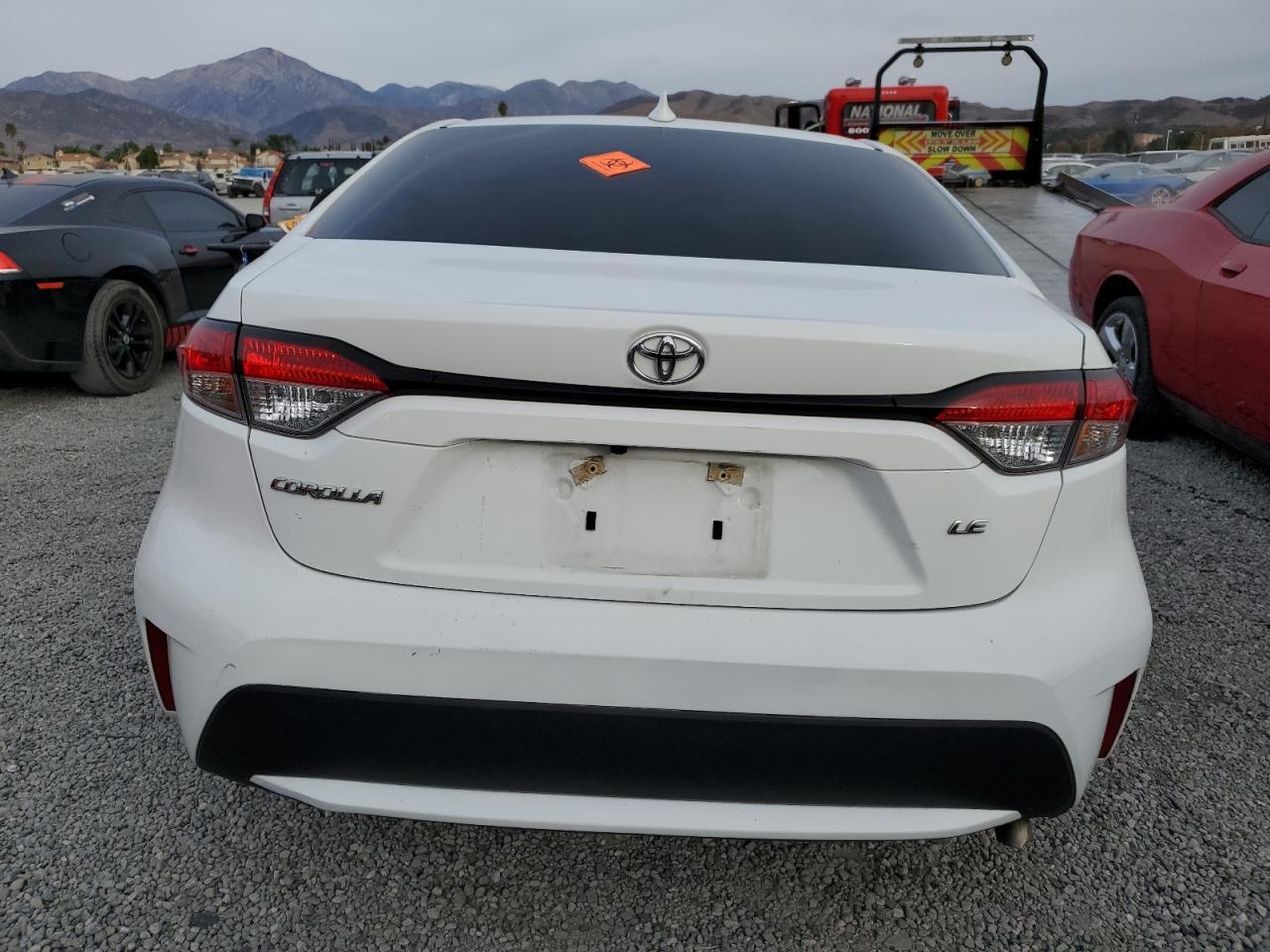 2020 TOYOTA COROLLA LE - Фото 6