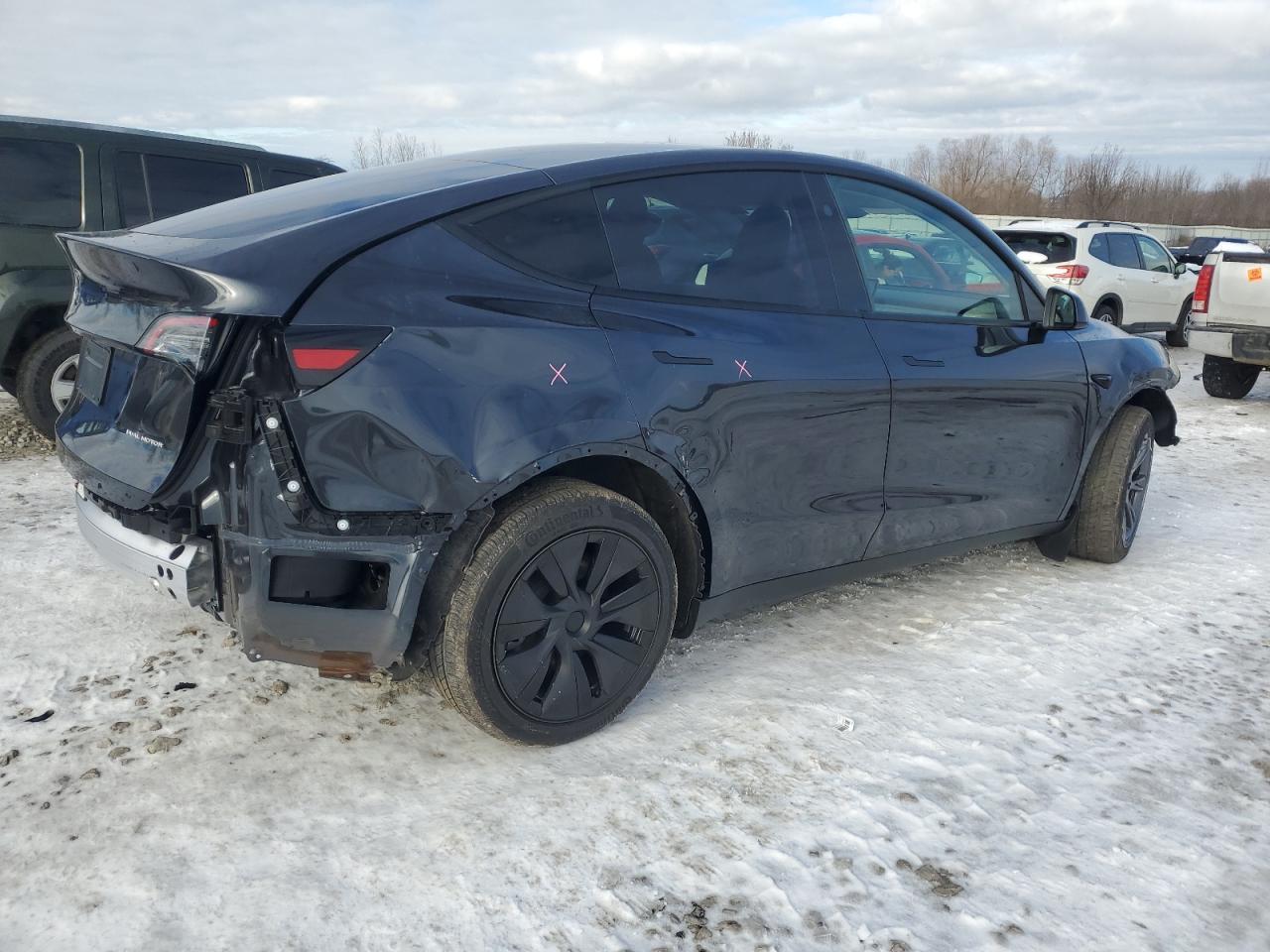 2025 TESLA MODEL Y - Image 3