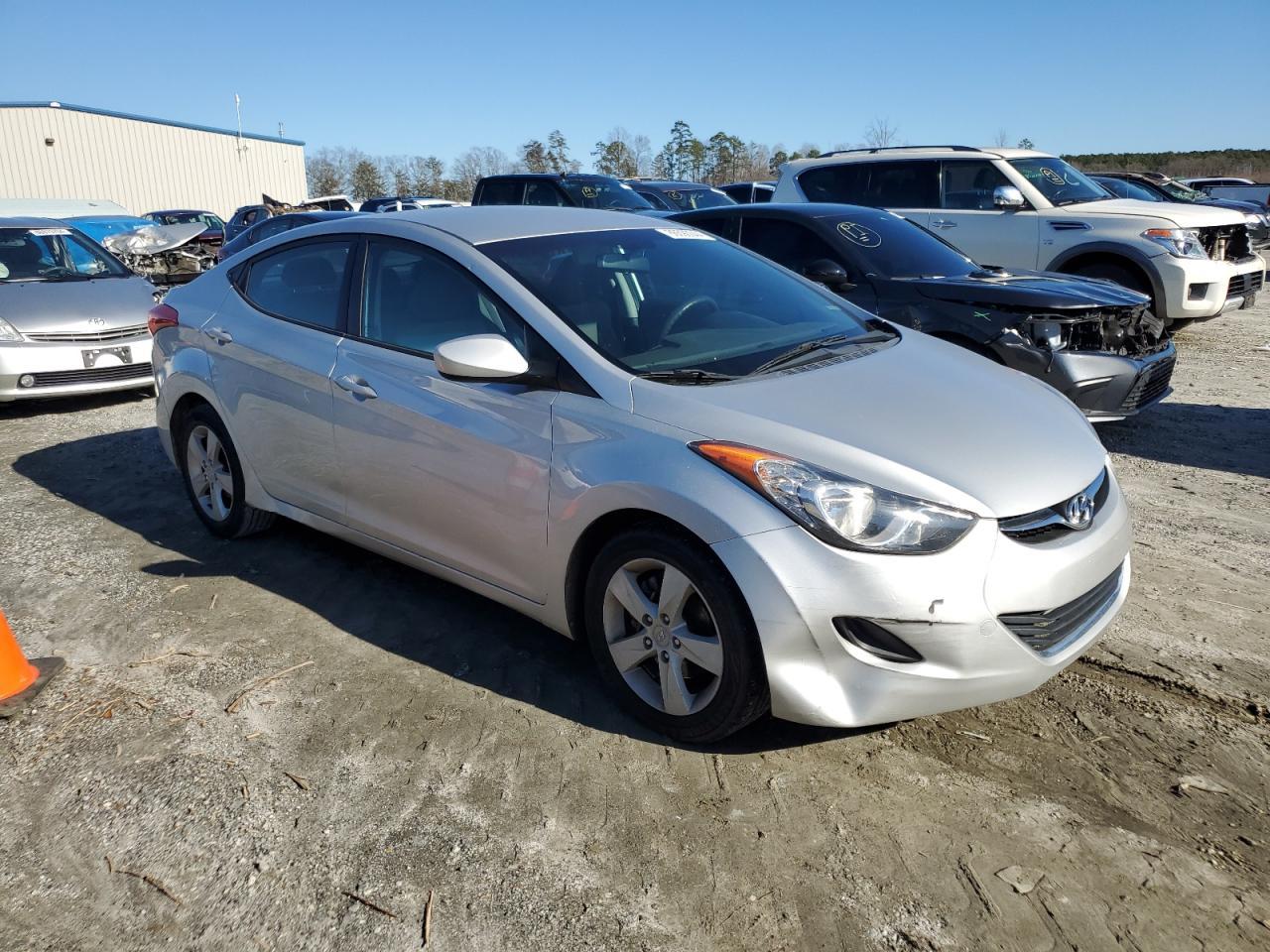 2011 HYUNDAI ELANTRA GL - Image 4