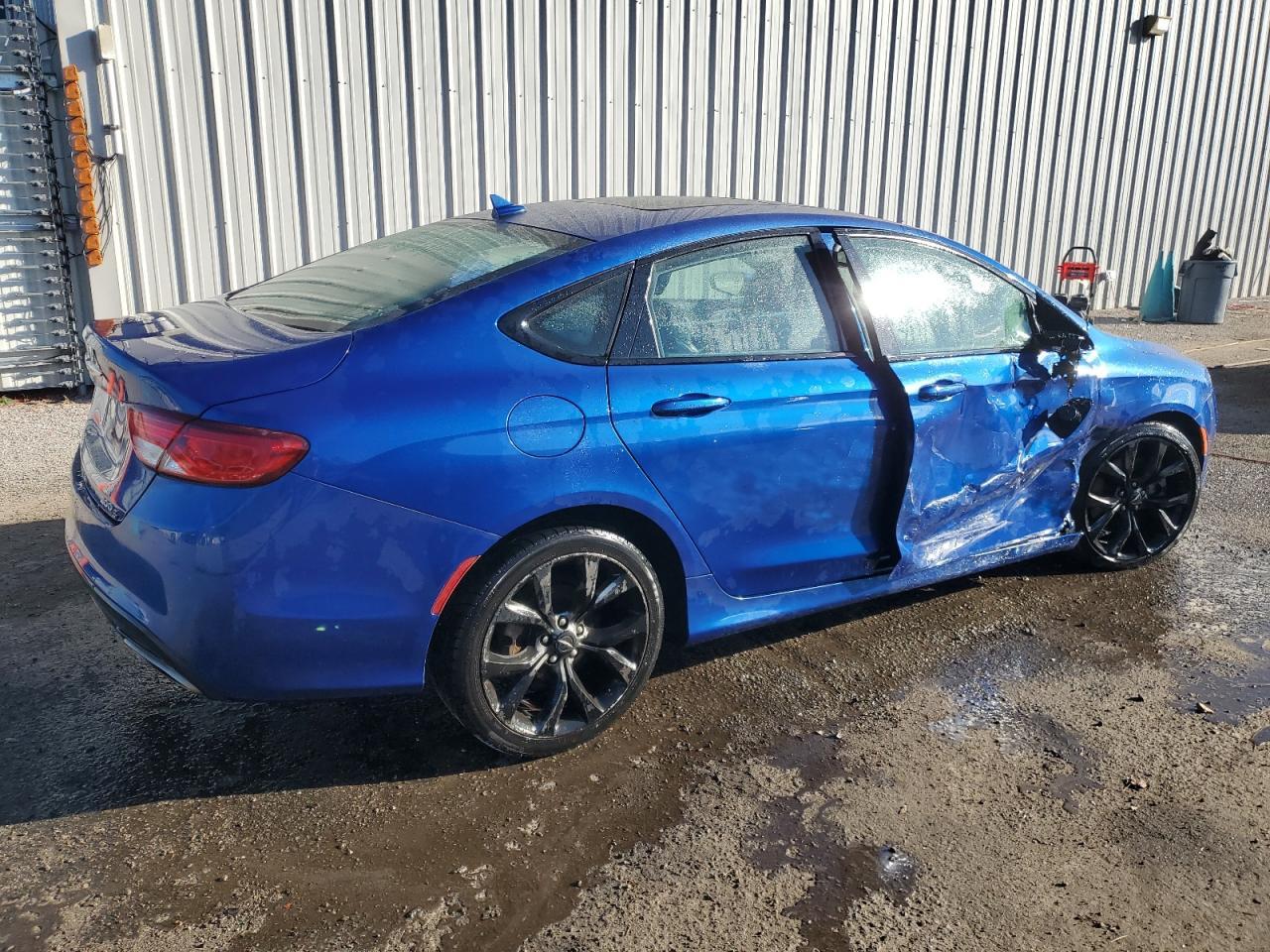 2015 CHRYSLER 200 S - Фото 3