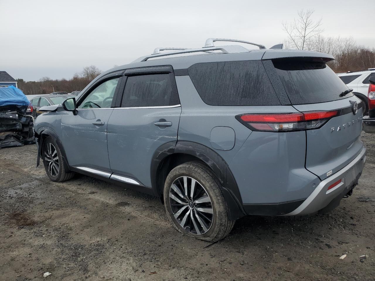 2023 NISSAN PATHFINDER - Image 2