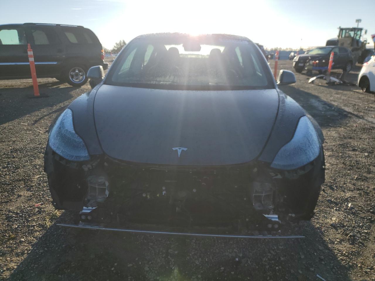 2022 TESLA MODEL 3 - Image 5
