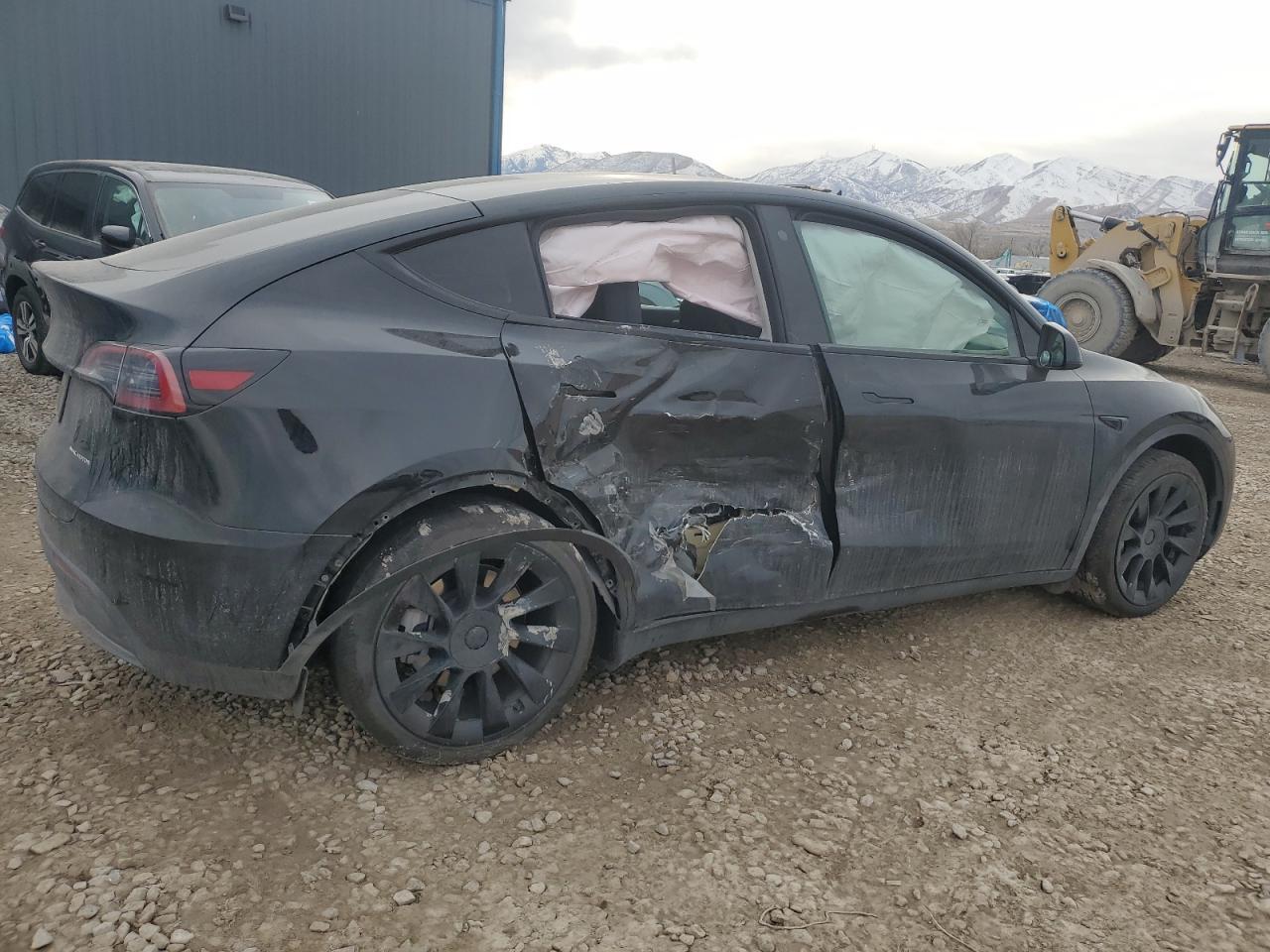 2023 TESLA MODEL Y - Фото 3