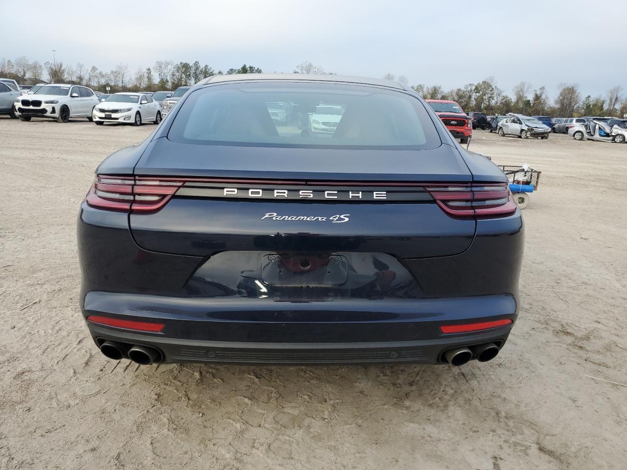 2018 PORSCHE PANAMERA 4 - Фото 6