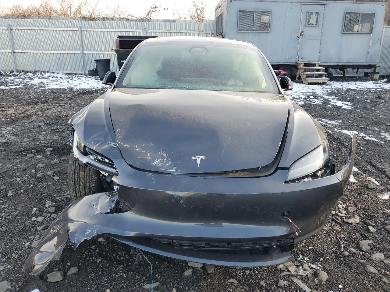 2024 TESLA MODEL 3 - Фото 5