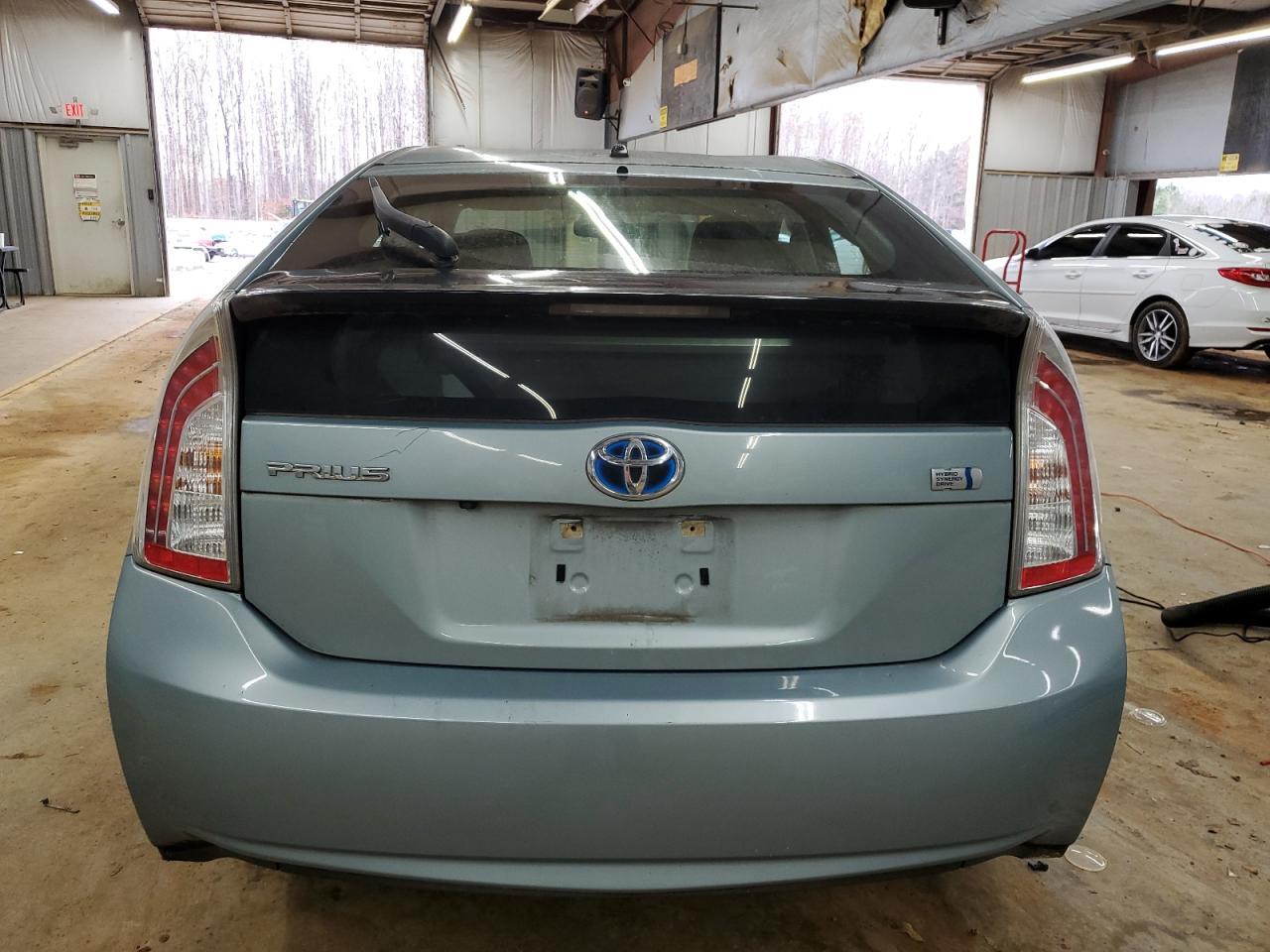 2015 TOYOTA PRIUS - Фото 6