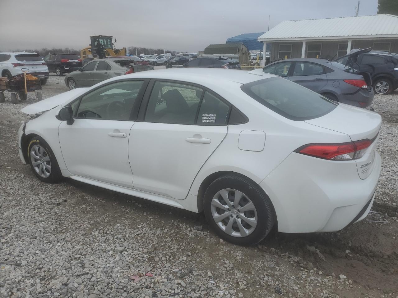 2021 TOYOTA COROLLA LE - Фото 2