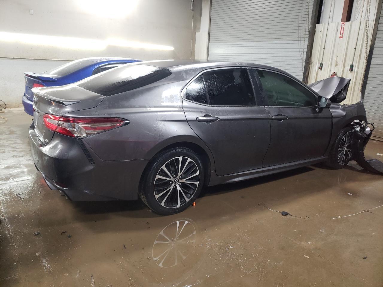 2018 TOYOTA CAMRY L - Image 3