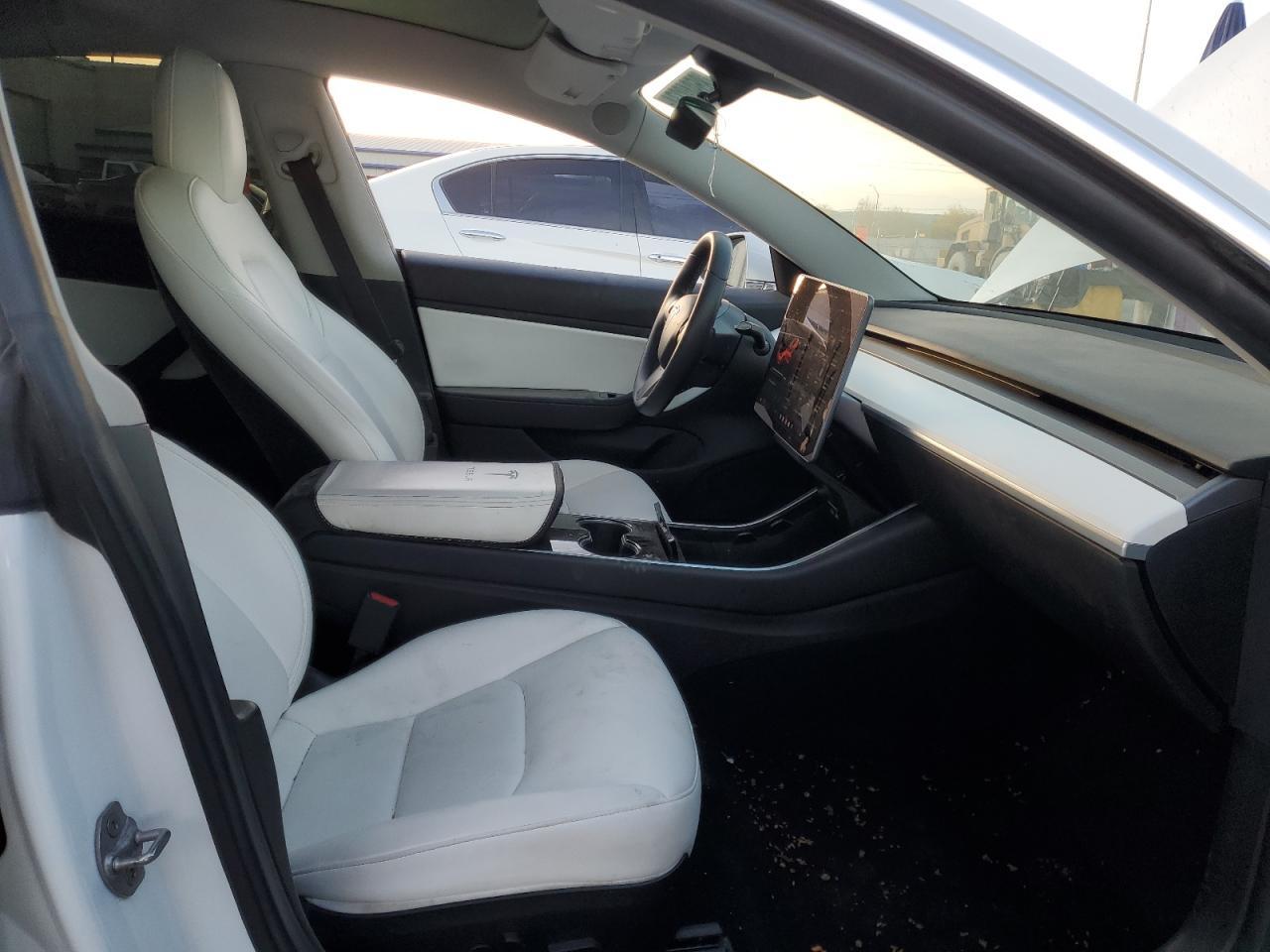 2019 TESLA MODEL 3 - Image 7