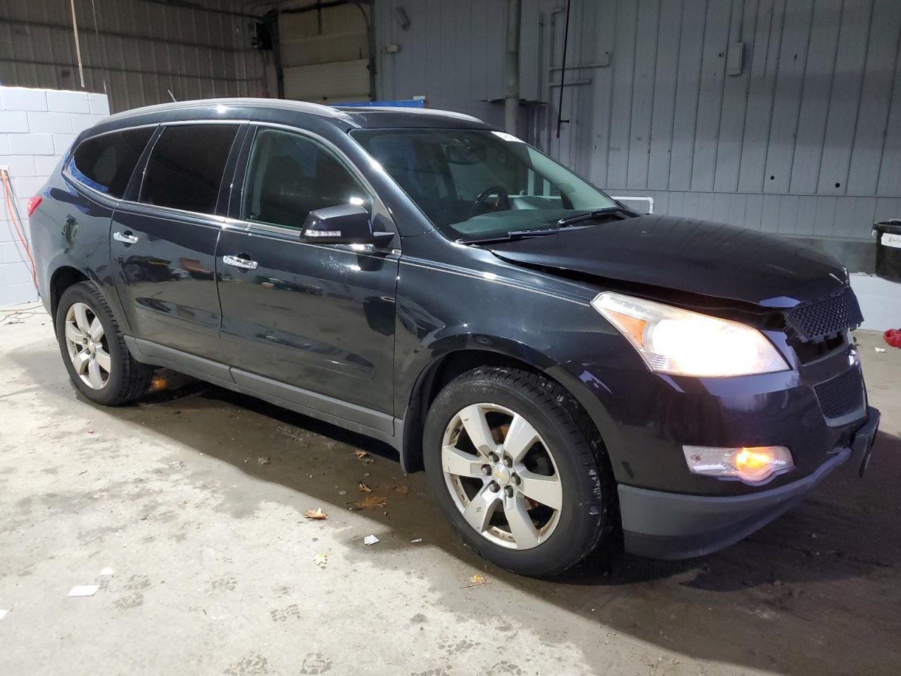 2012 CHEVROLET TRAVERSE L - Image 4