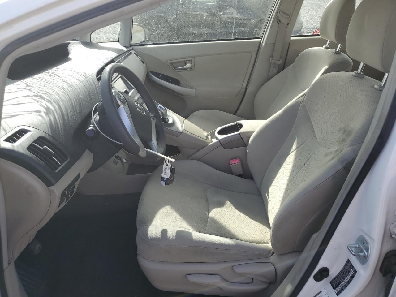 2013 TOYOTA PRIUS - Фото 7