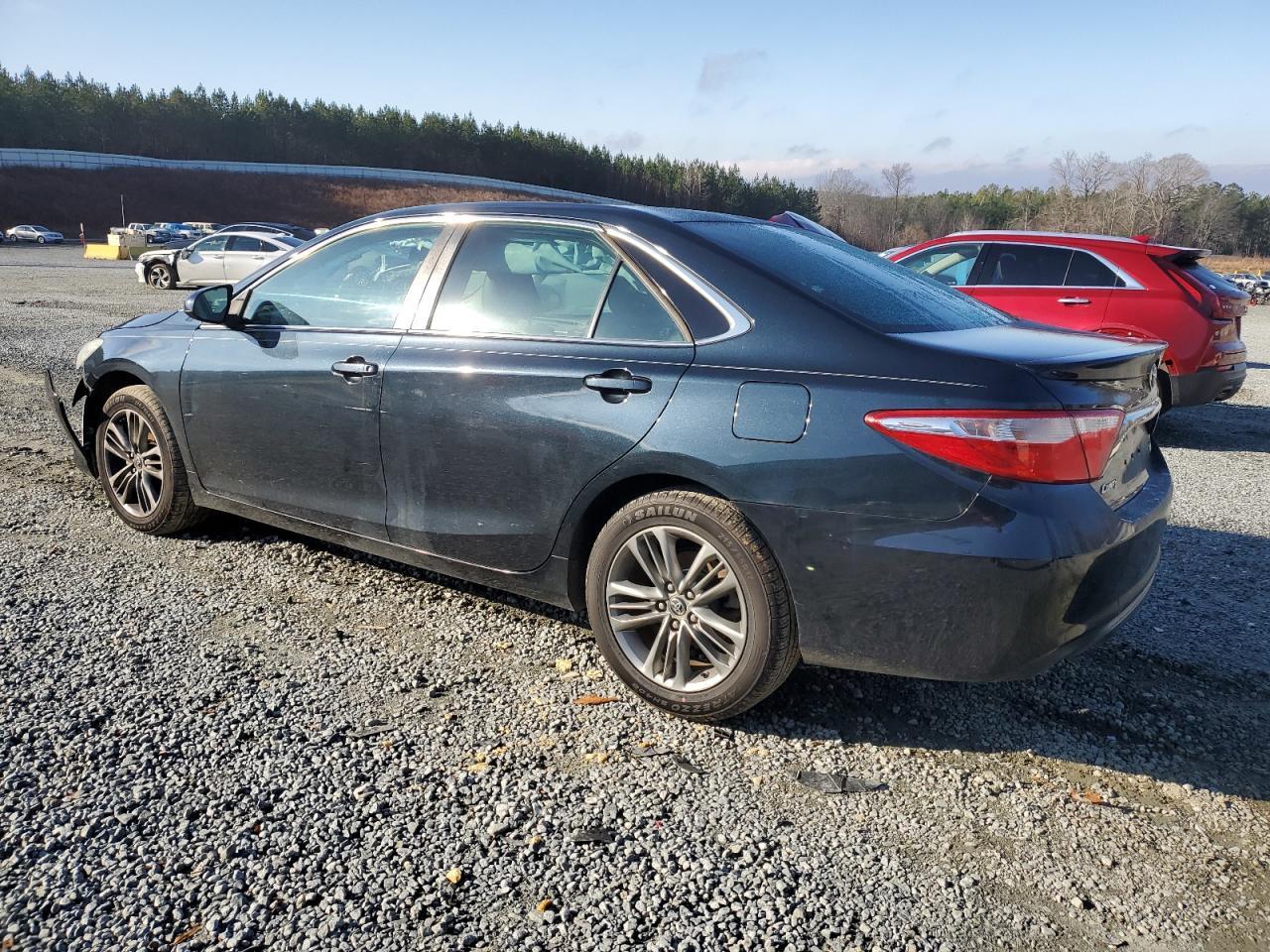 2016 TOYOTA CAMRY LE - Фото 2