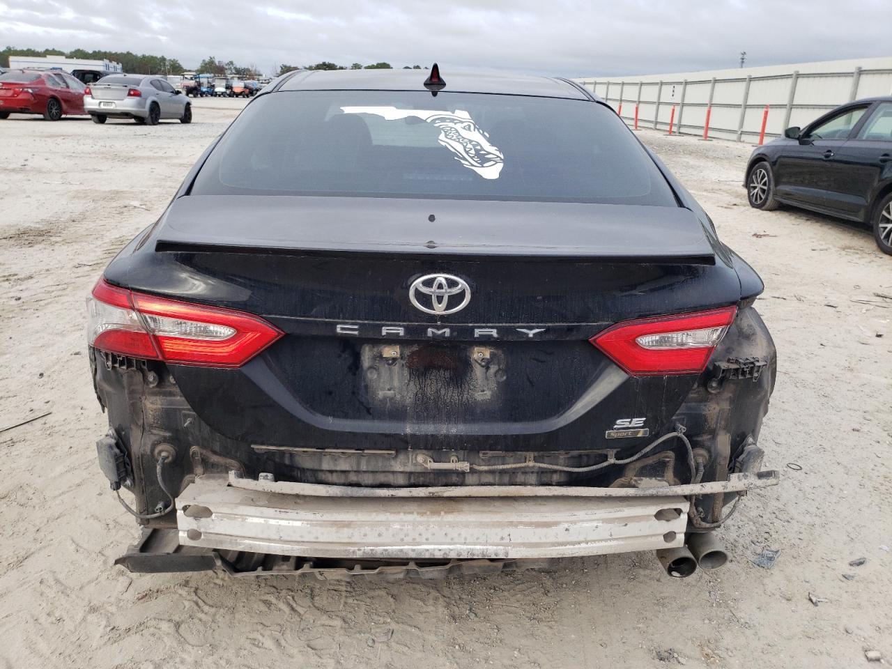 2018 TOYOTA CAMRY L - Фото 6
