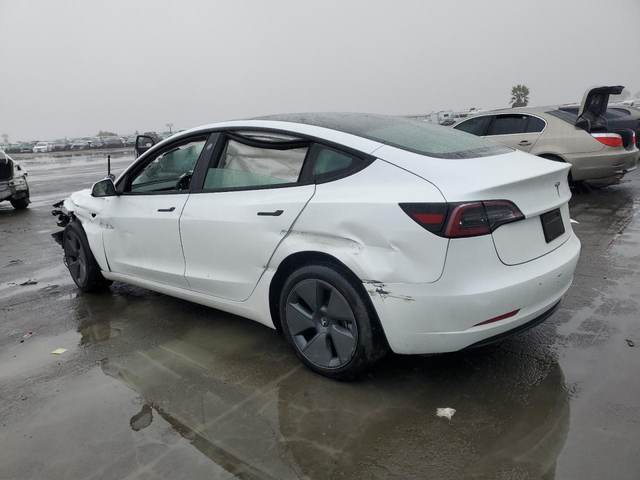 2023 TESLA MODEL 3 - Image 2