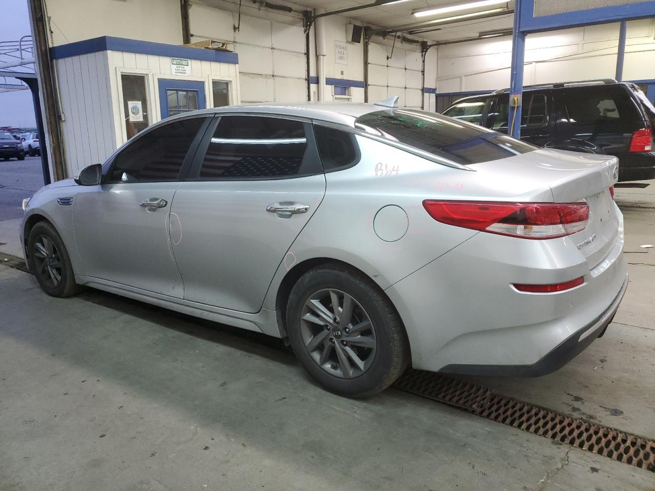 2020 KIA OPTIMA LX - Фото 2