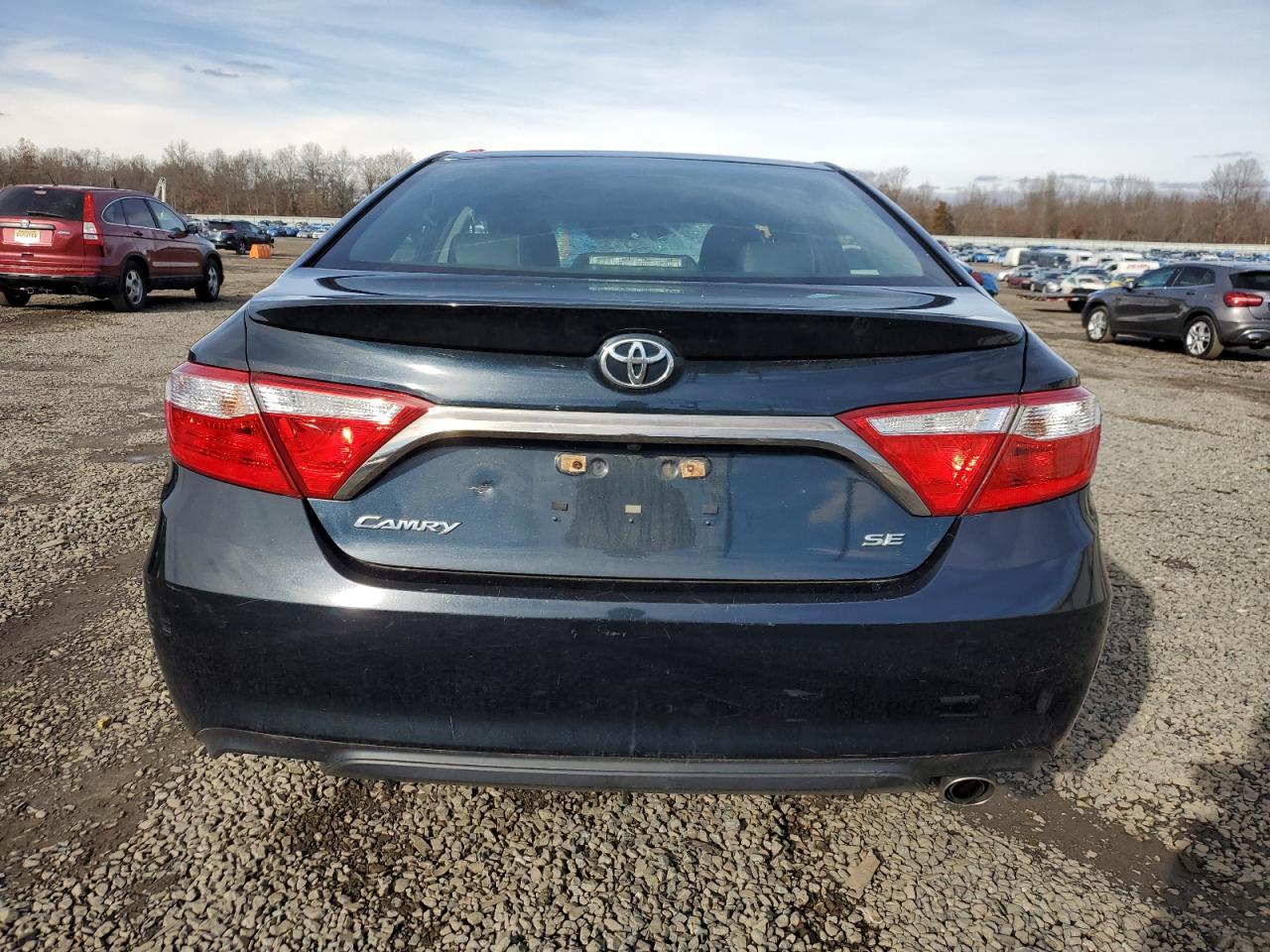 2017 TOYOTA CAMRY LE - Фото 6