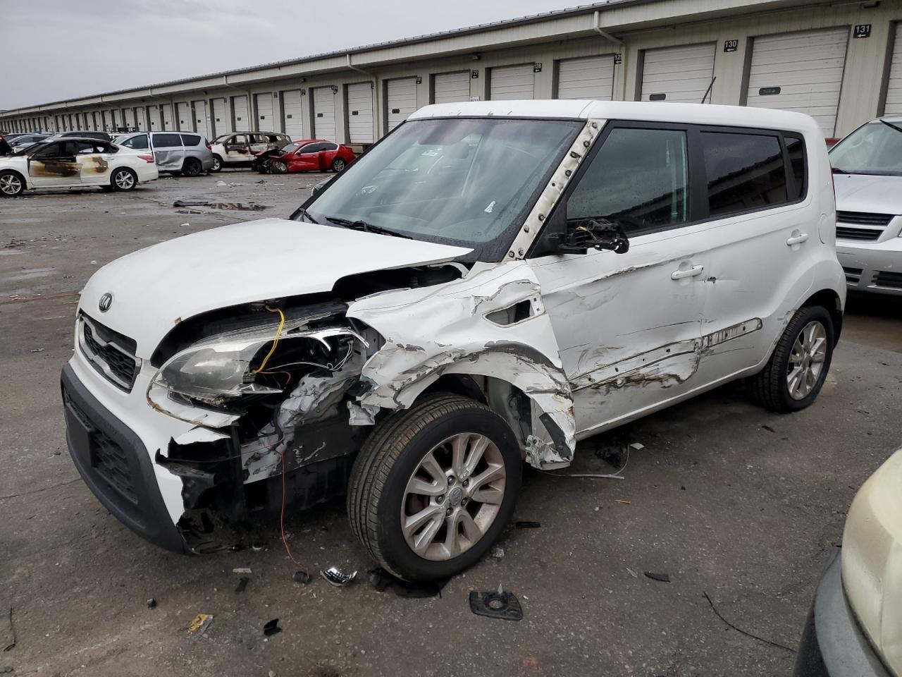 2013 KIA SOUL +