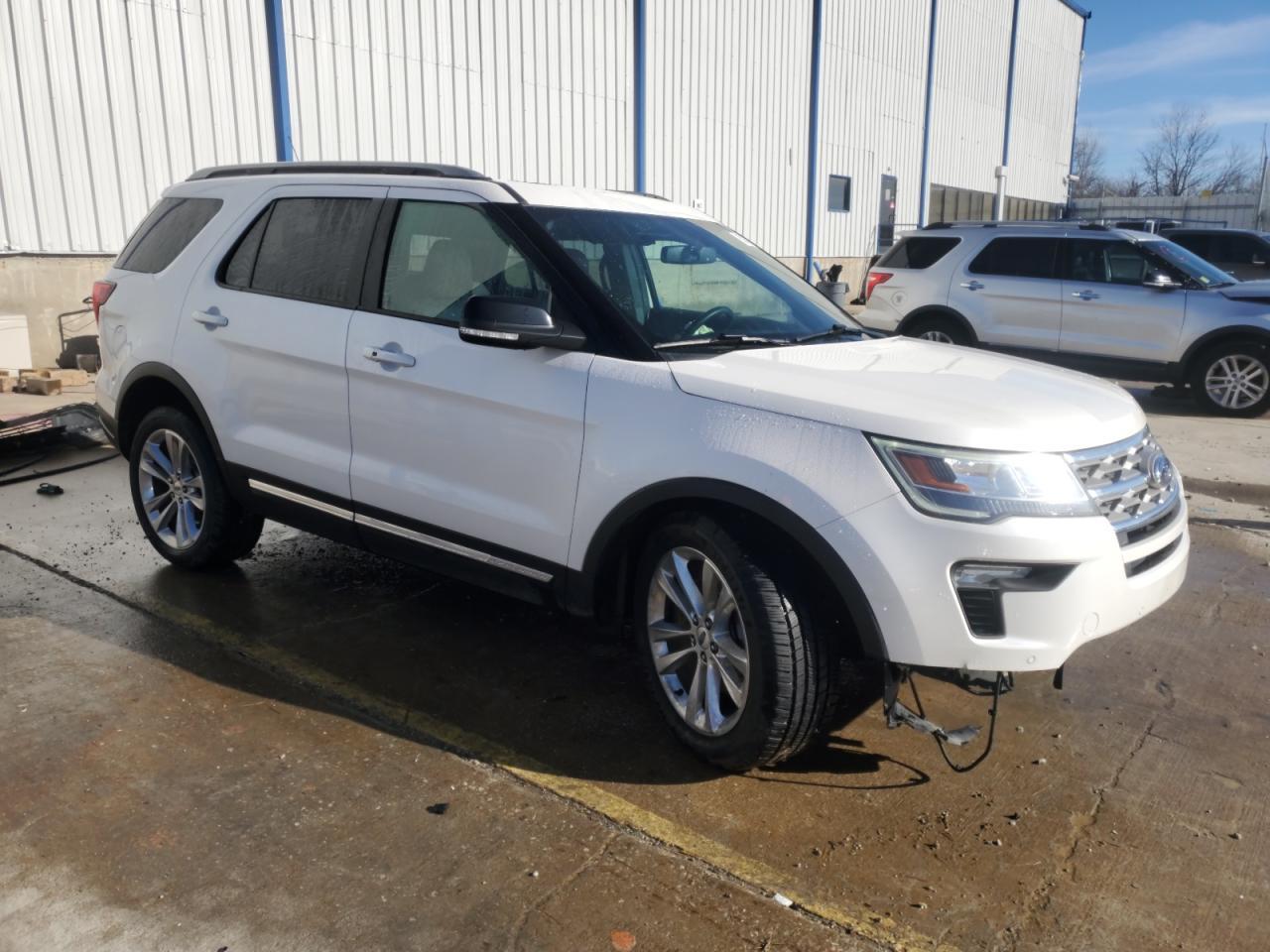 2018 FORD EXPLORER X - Image 4