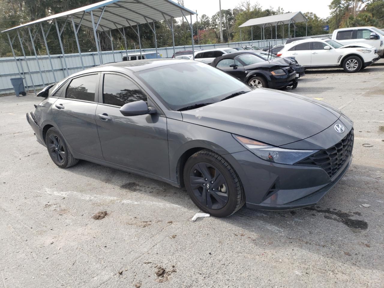 2023 HYUNDAI ELANTRA SE - Image 4