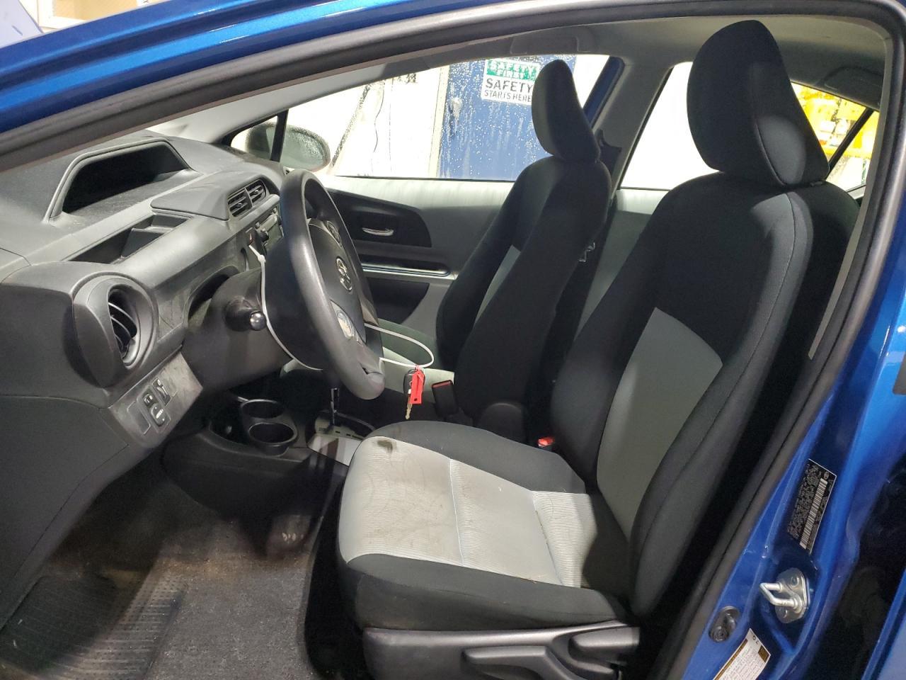 2013 TOYOTA PRIUS C - Image 7
