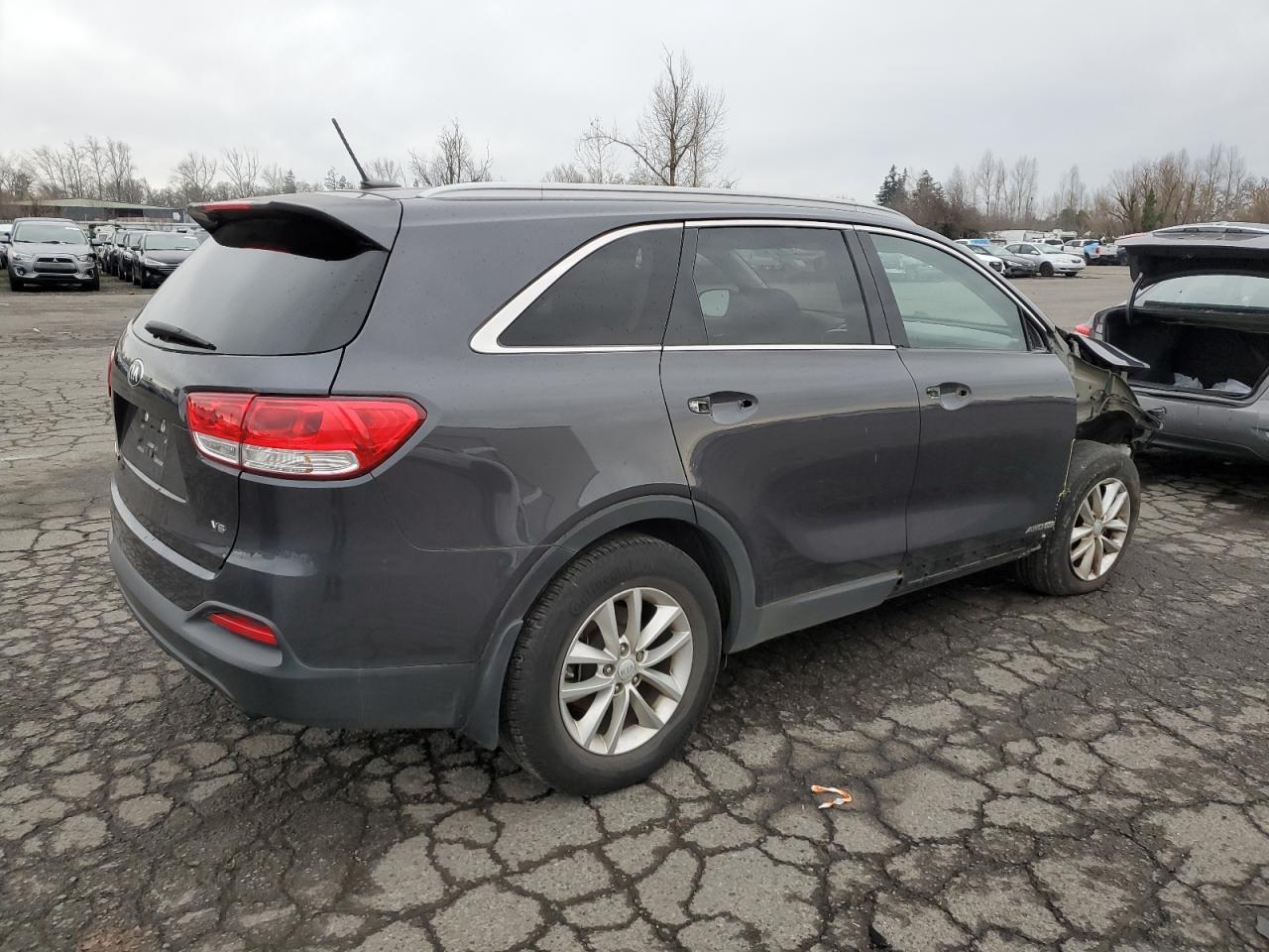 2017 KIA SORENTO LX - Фото 3