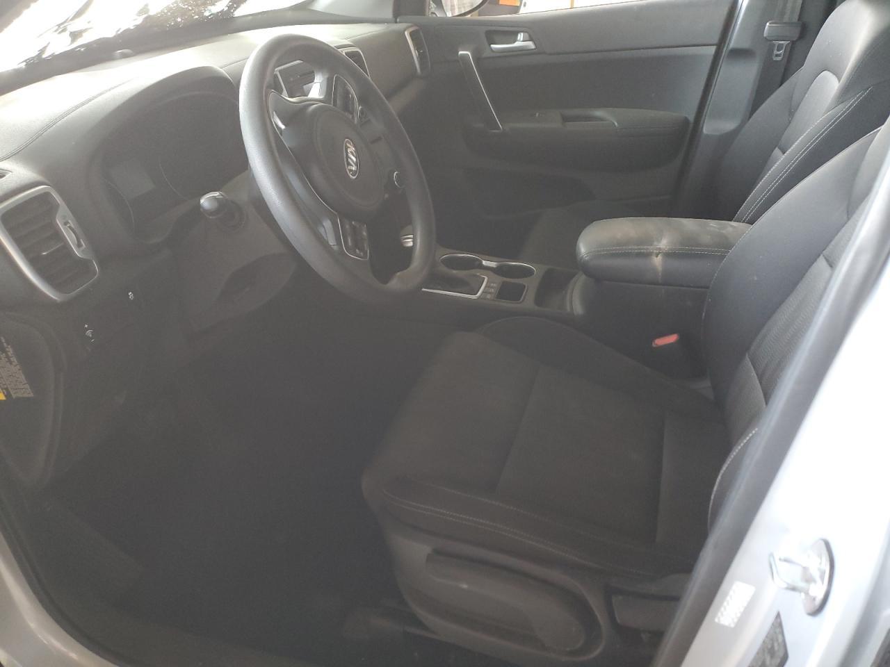 2017 KIA SPORTAGE L - Image 7