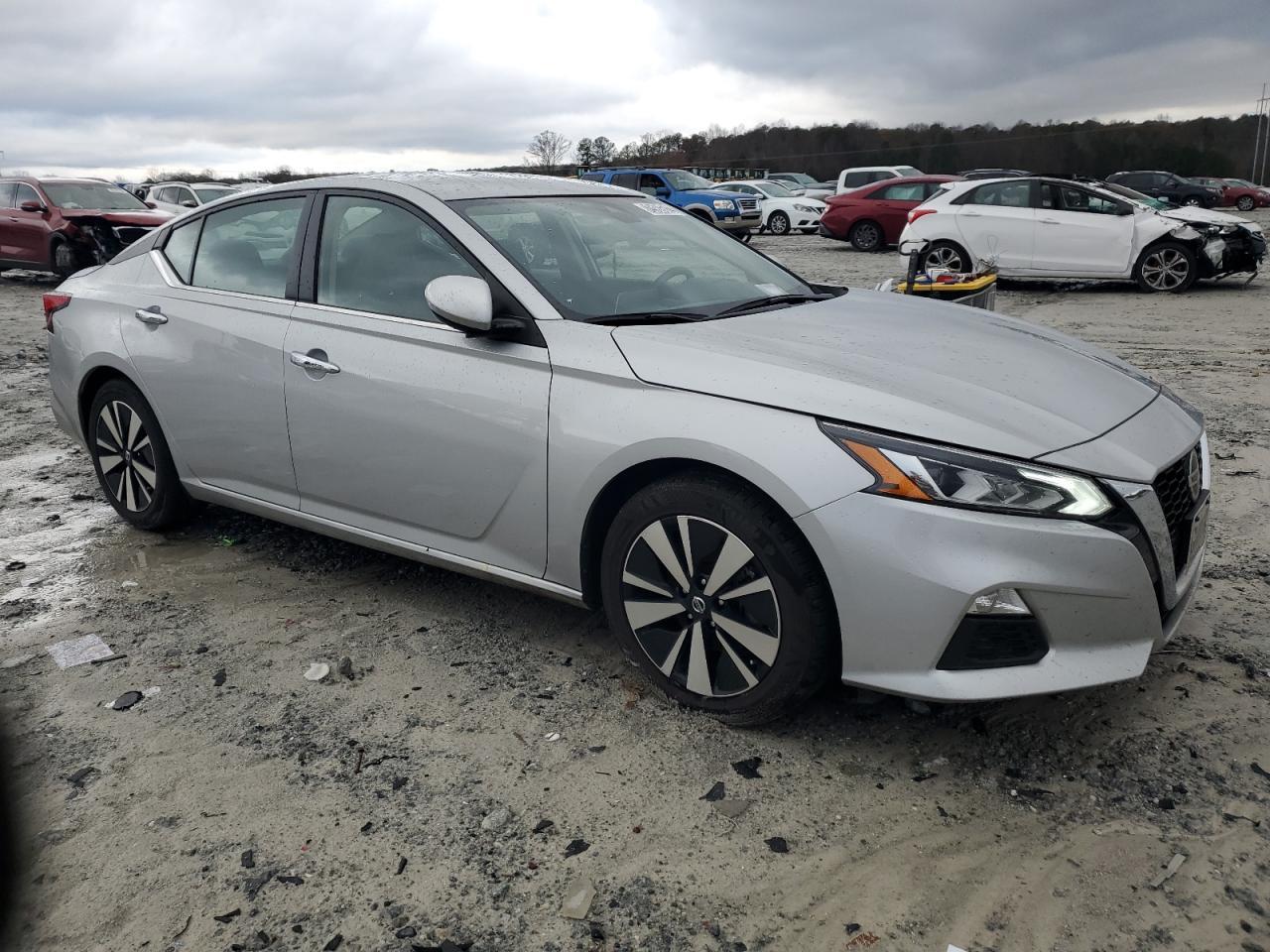2022 NISSAN ALTIMA SV - Image 4