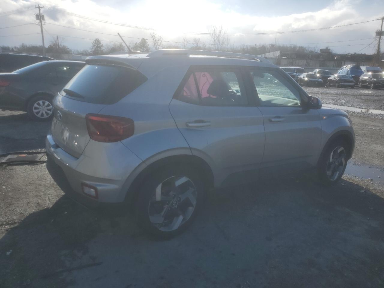2023 HYUNDAI VENUE SEL - Фото 3