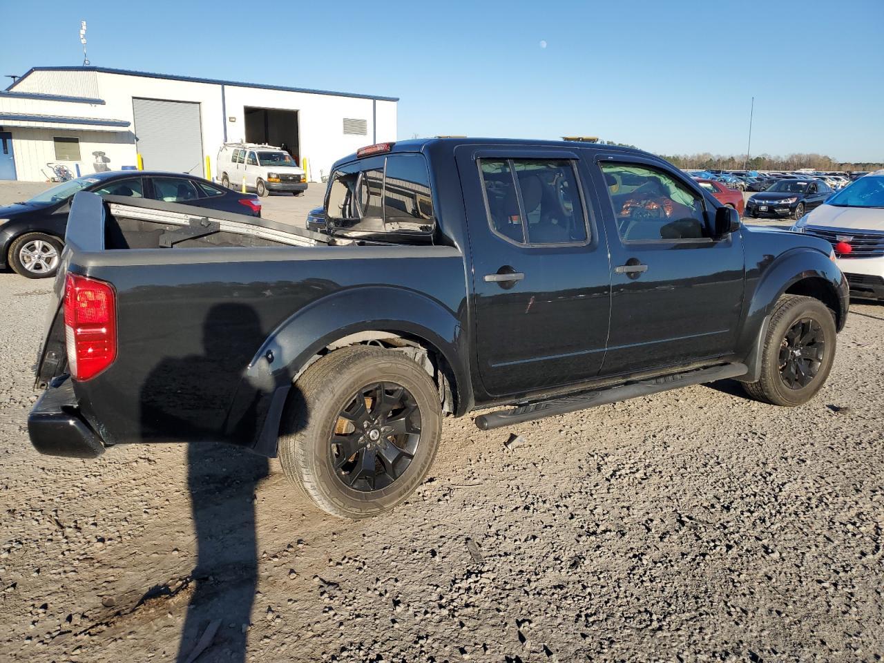 2019 NISSAN FRONTIER S - Image 3