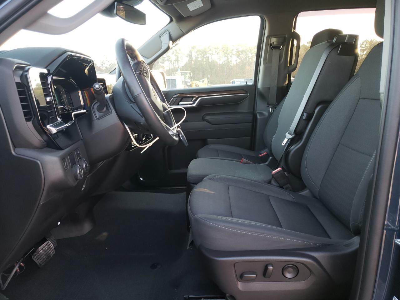 2023 CHEVROLET SILVERADO - Фото 7
