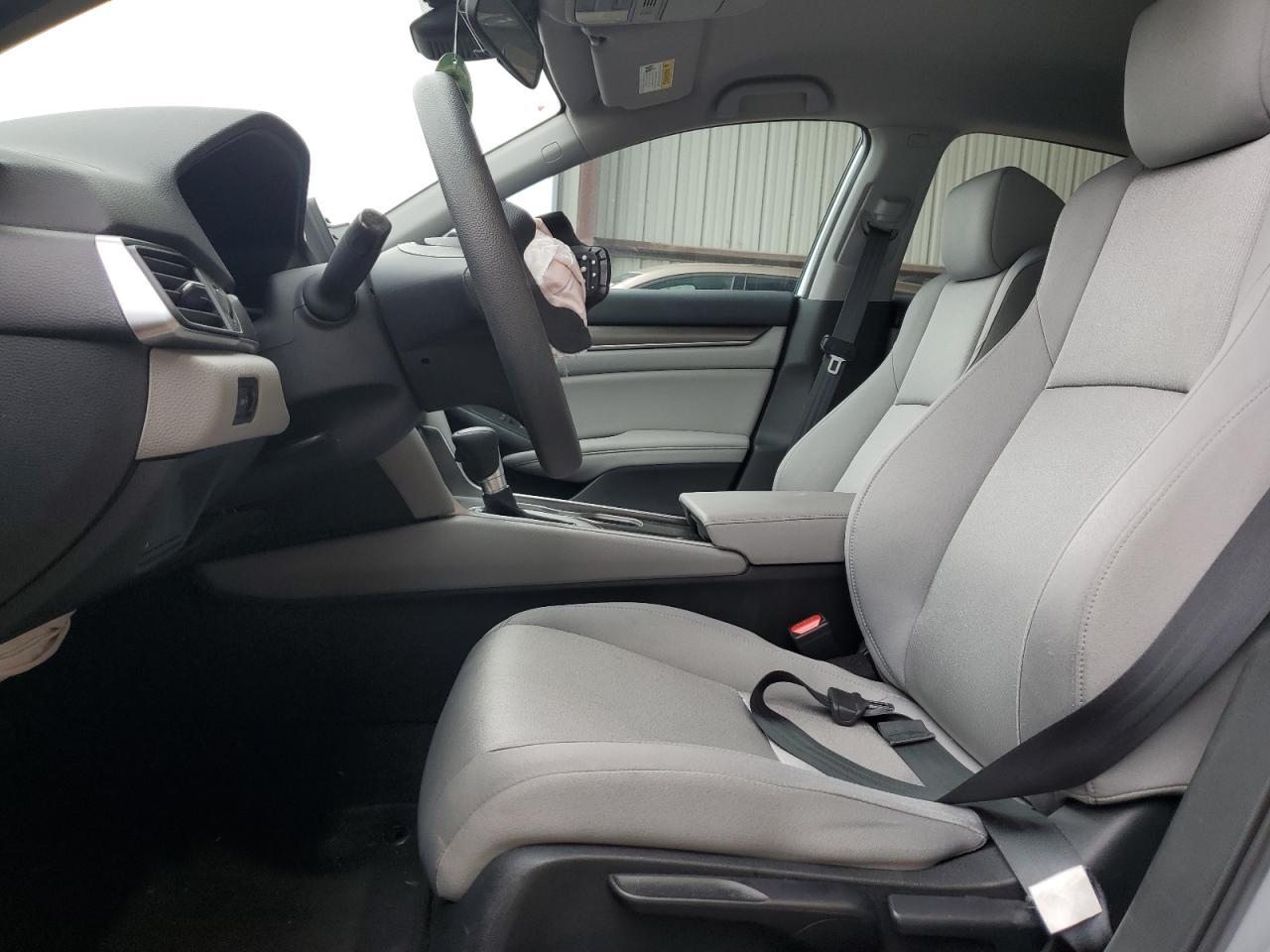 2018 HONDA ACCORD LX - Фото 7