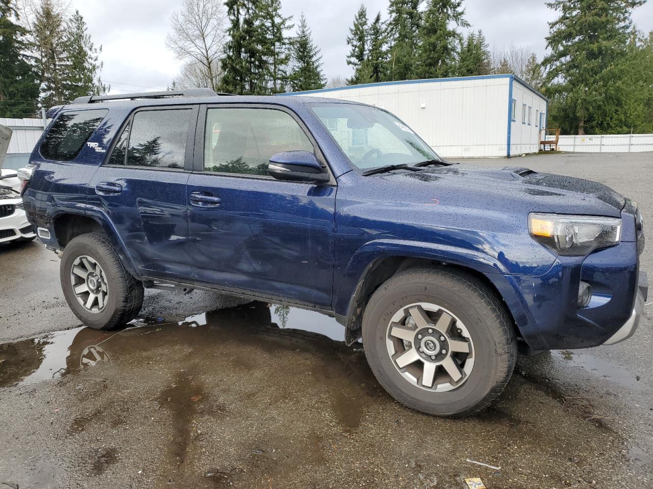 2024 TOYOTA 4RUNNER SR - Image 4