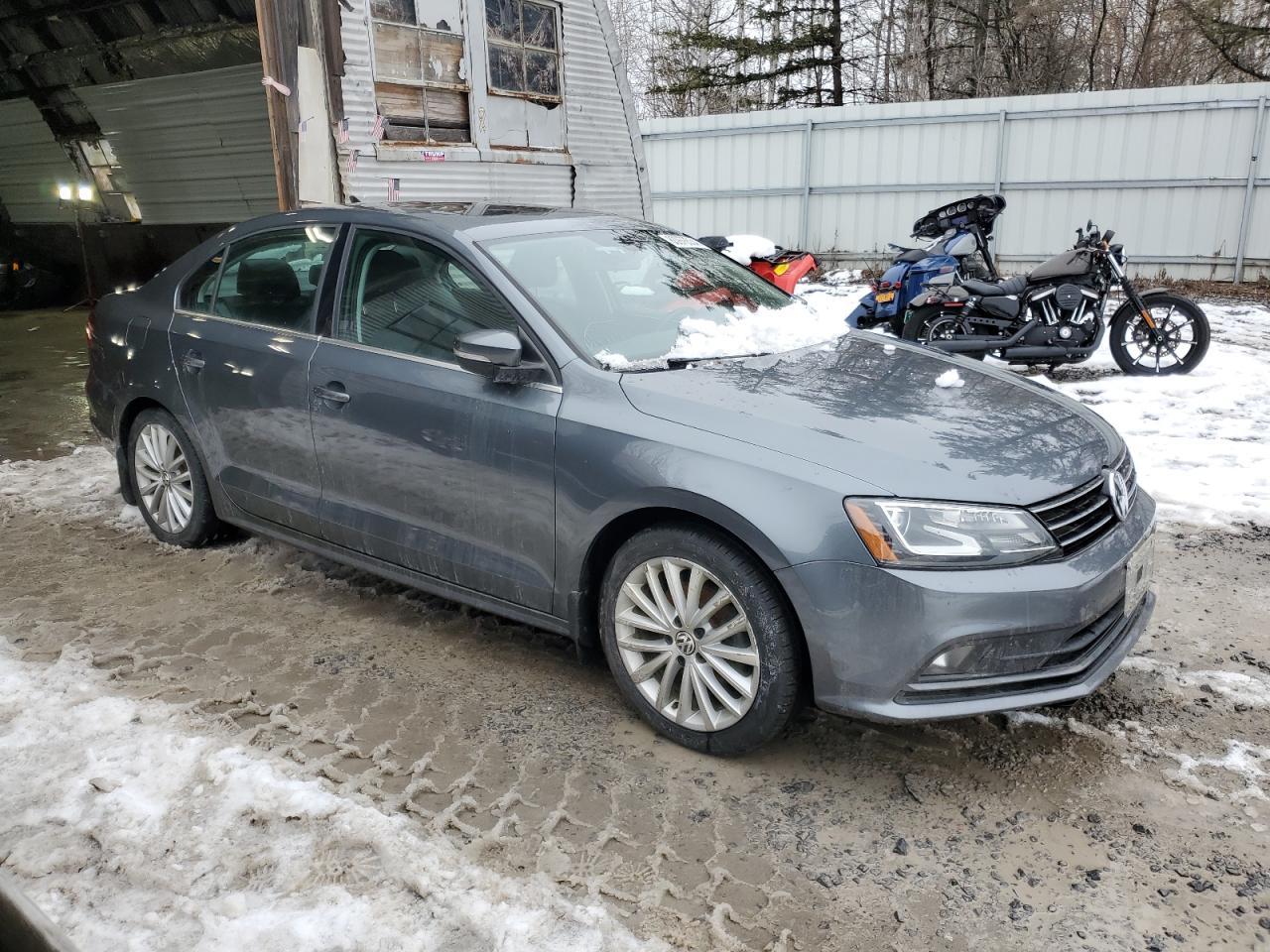 2016 VOLKSWAGEN JETTA SEL - Image 4