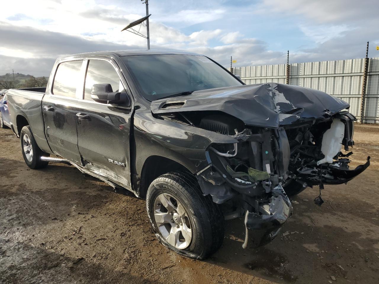 2019 RAM 1500 BIG H - Фото 4