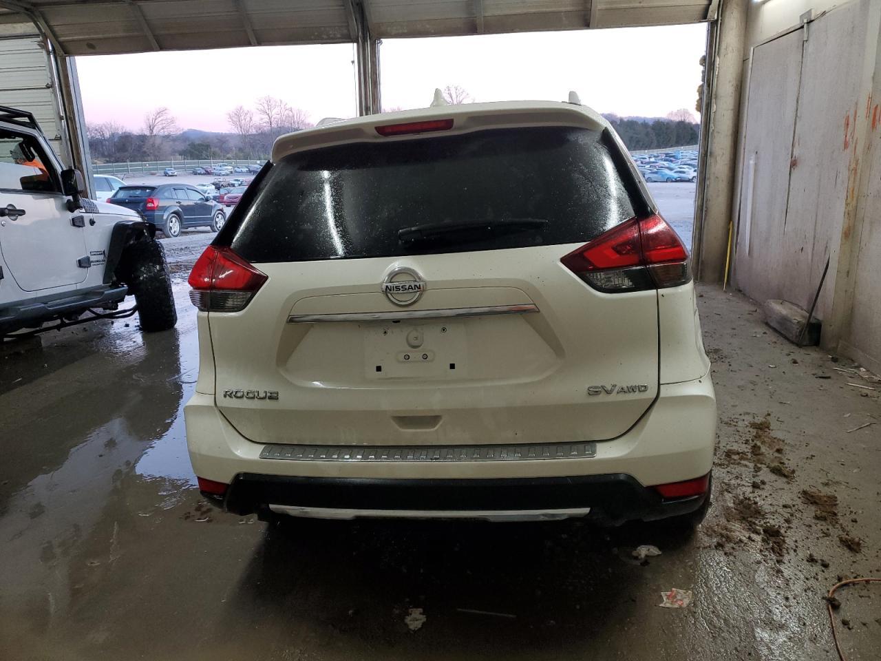 2018 NISSAN ROGUE S - Фото 6
