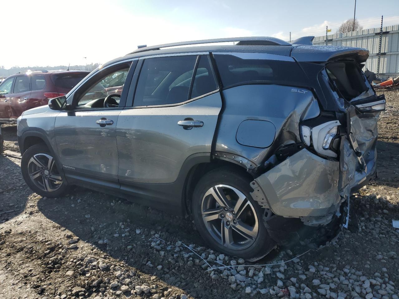 2019 GMC TERRAIN SL - Image 2