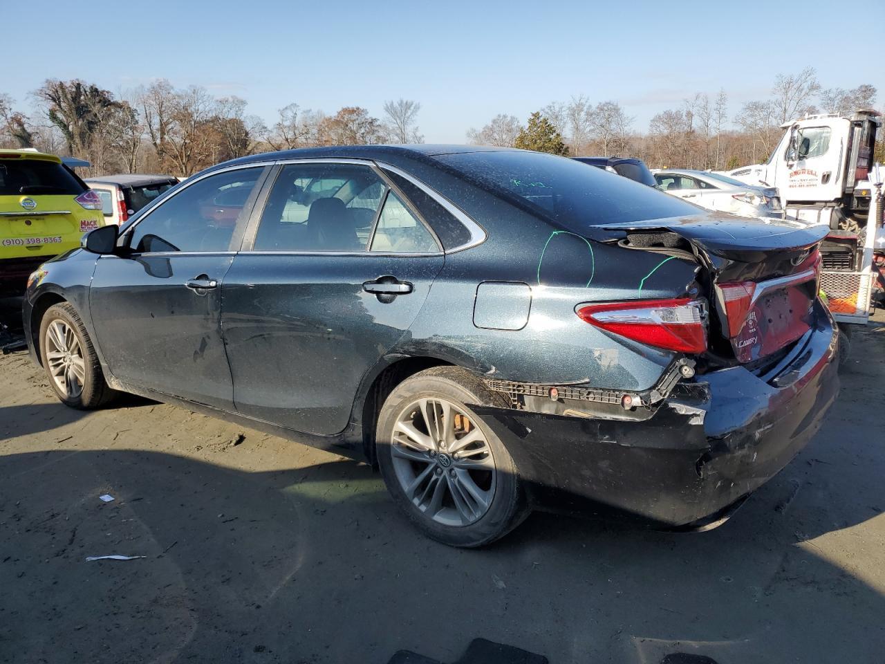 2017 TOYOTA CAMRY LE - Фото 2